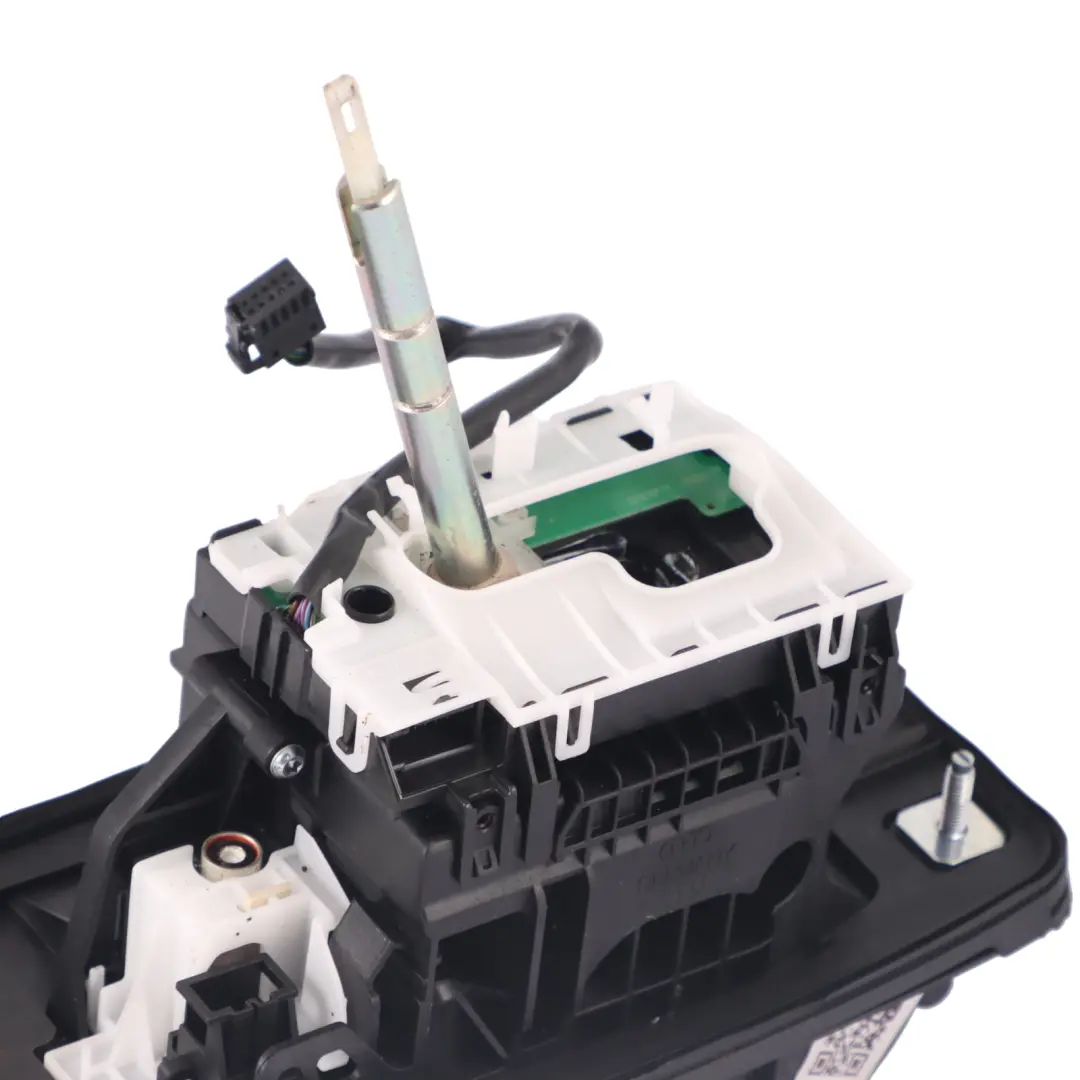 Mechanizm Zmiany Skrzyni Biegów Automat do Audi A5 8T o numerze 4F0927353C Audi A5 8T Mechanizm Zmiany Skrzyni Biegów Automat - SKU 4F0927353C - Numer Części 4F0927353C