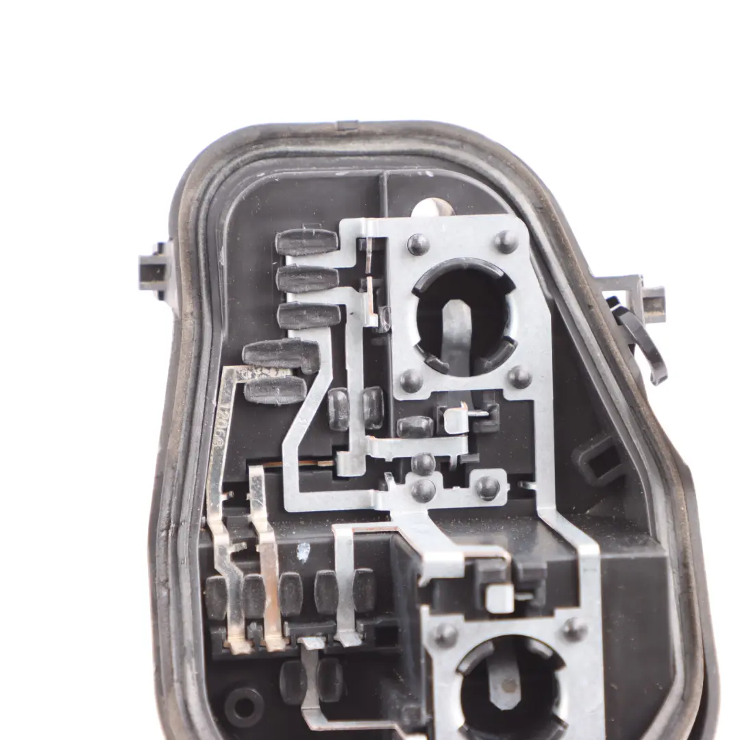 Support D'Ampoule Arrière Gauche Extérieur pour Audi A6 C7 à propos du numéro de pièce 4F9945221B Audi A6 C7 Support D'Ampoule Arrière Gauche Extérieur - SKU 4F9945221B - Numéro de pièce 4F9945221B