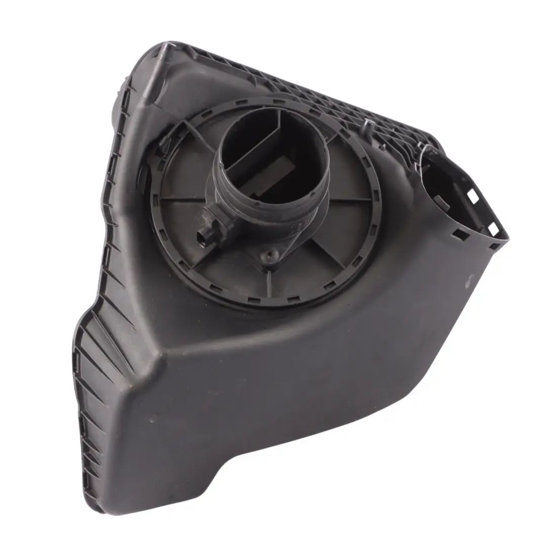 CGLC Diesel Obudowa Filtra Powietrza do Audi A6 C7 2.0 TDI o numerze 4G0133838L Audi A6 C7 2.0 TDI CGLC Diesel Obudowa Filtra Powietrza - SKU 4G0133838L - Numer Części 4G0133838L