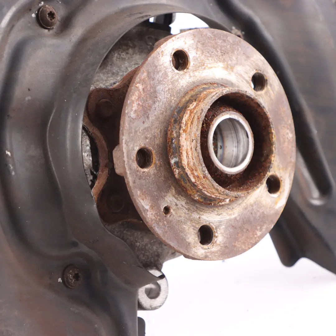 Axle Wheel Hub Driver's Side Right O/S Bearing to Audi RS6 C7 Rear with Part number 4G0505432F Audi RS6 C7 Rear Axle Wheel Hub Driver's Side Right O/S Bearing - SKU 4G0505432F - Part number 4G0505432F