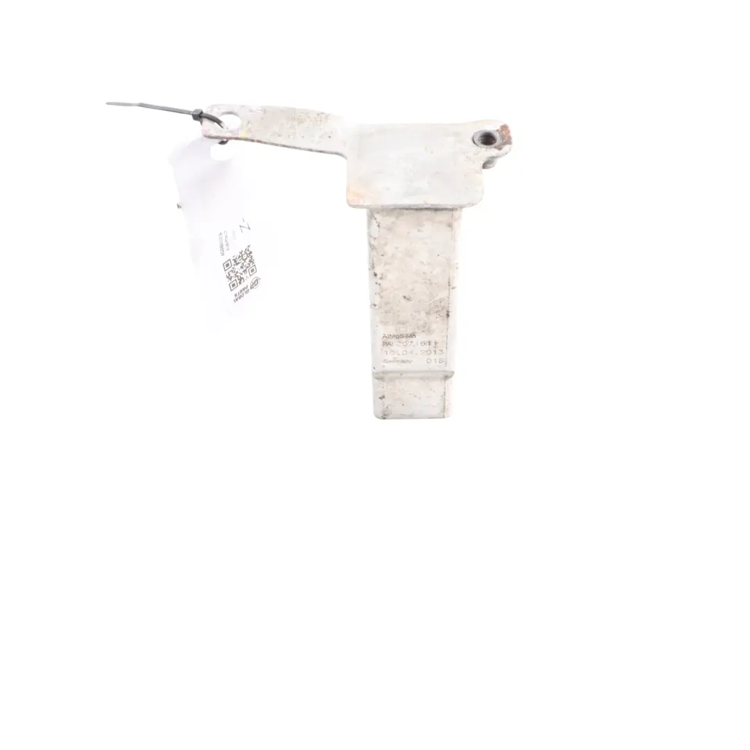 Radiator Left N/S Support Mount Bracket Carrier to Audi RS6 C7 RS7 4G with Part number 4G0805527A Audi RS6 C7 RS7 4G Radiator Left N/S Support Mount Bracket Carrier - SKU 4G0805527A - Part number 4G0805527A