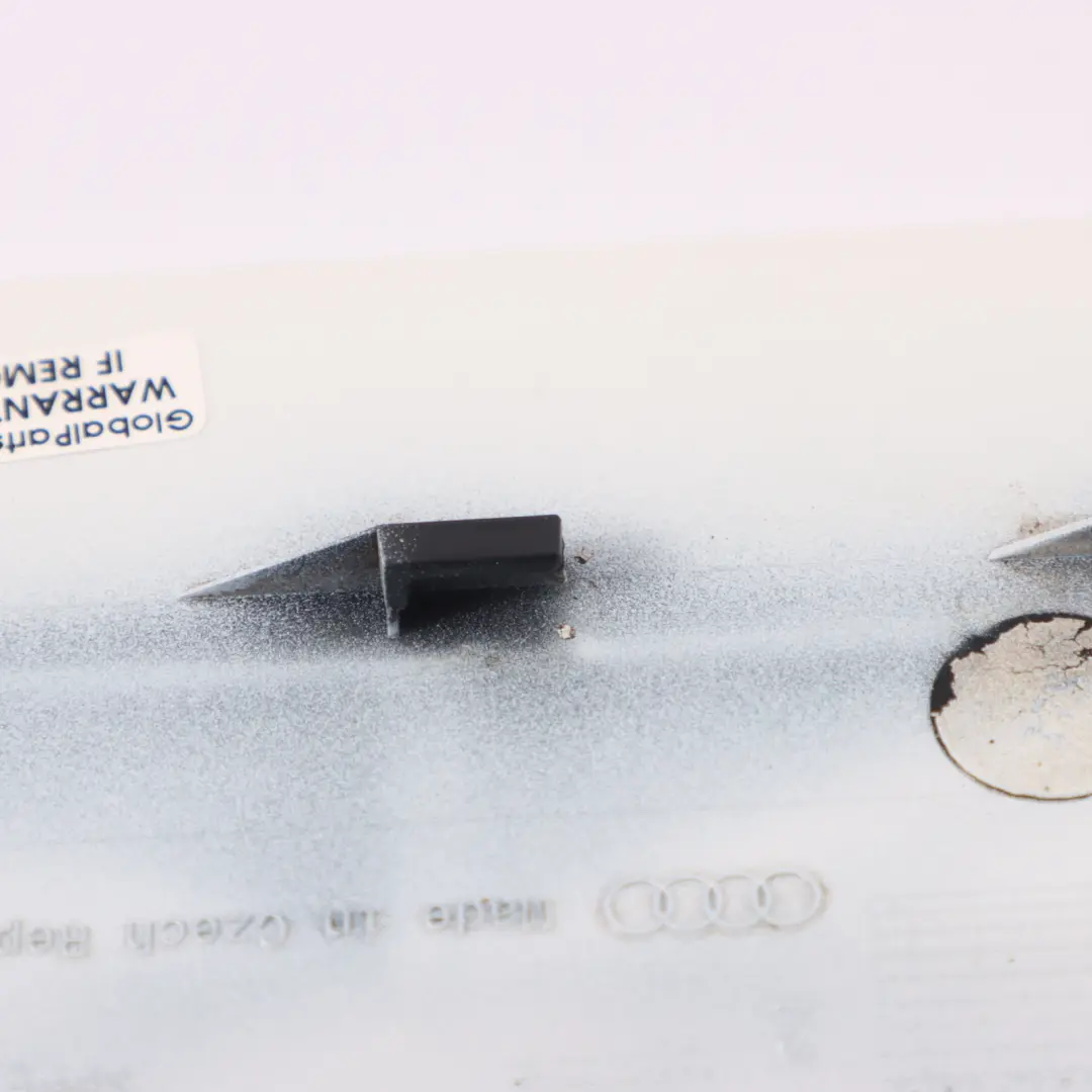 Audi A6 C7 Kraft Stoffeinfüll Stutzen Klappen Abdeckung Ibis Weiß Y9C 4G0809907 - SKU 4G0809907-IWH - Teilenummer 4G0809907-IWH