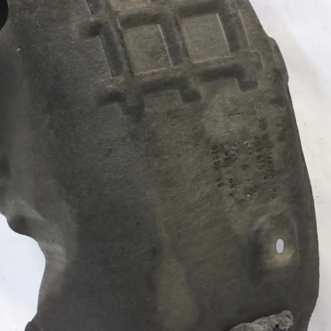 Audi A6 C7 Passage arrière Couvercle Protection contre éclaboussures - SKU 4G0810171A - Numéro de pièce 4G0810171A