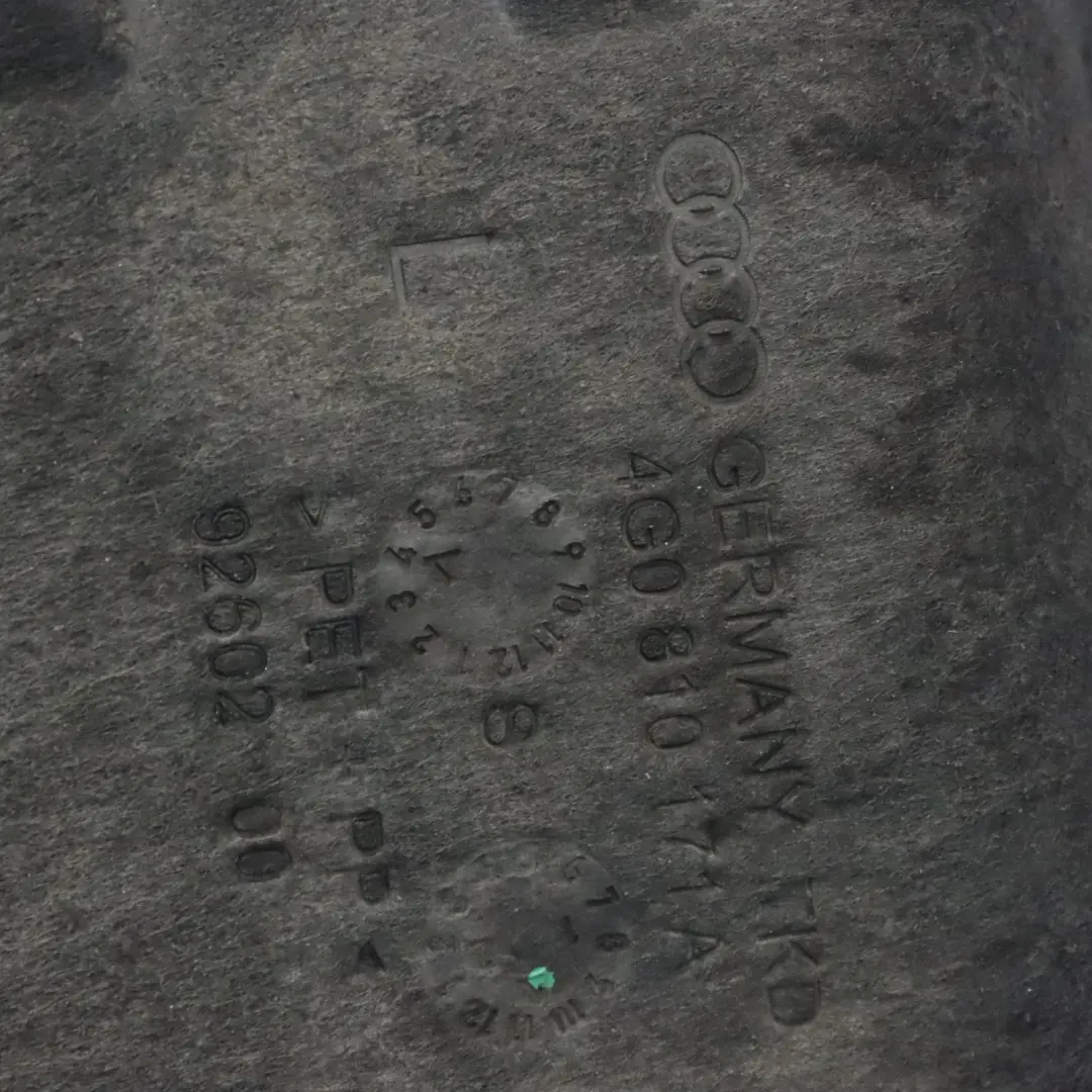 Passage arrière Couvercle Protection contre éclaboussures pour Audi A6 C7 à propos du numéro de pièce 4G0810171A Audi A6 C7 Passage arrière Couvercle Protection contre éclaboussures - SKU 4G0810171A - Numéro de pièce 4G0810171A