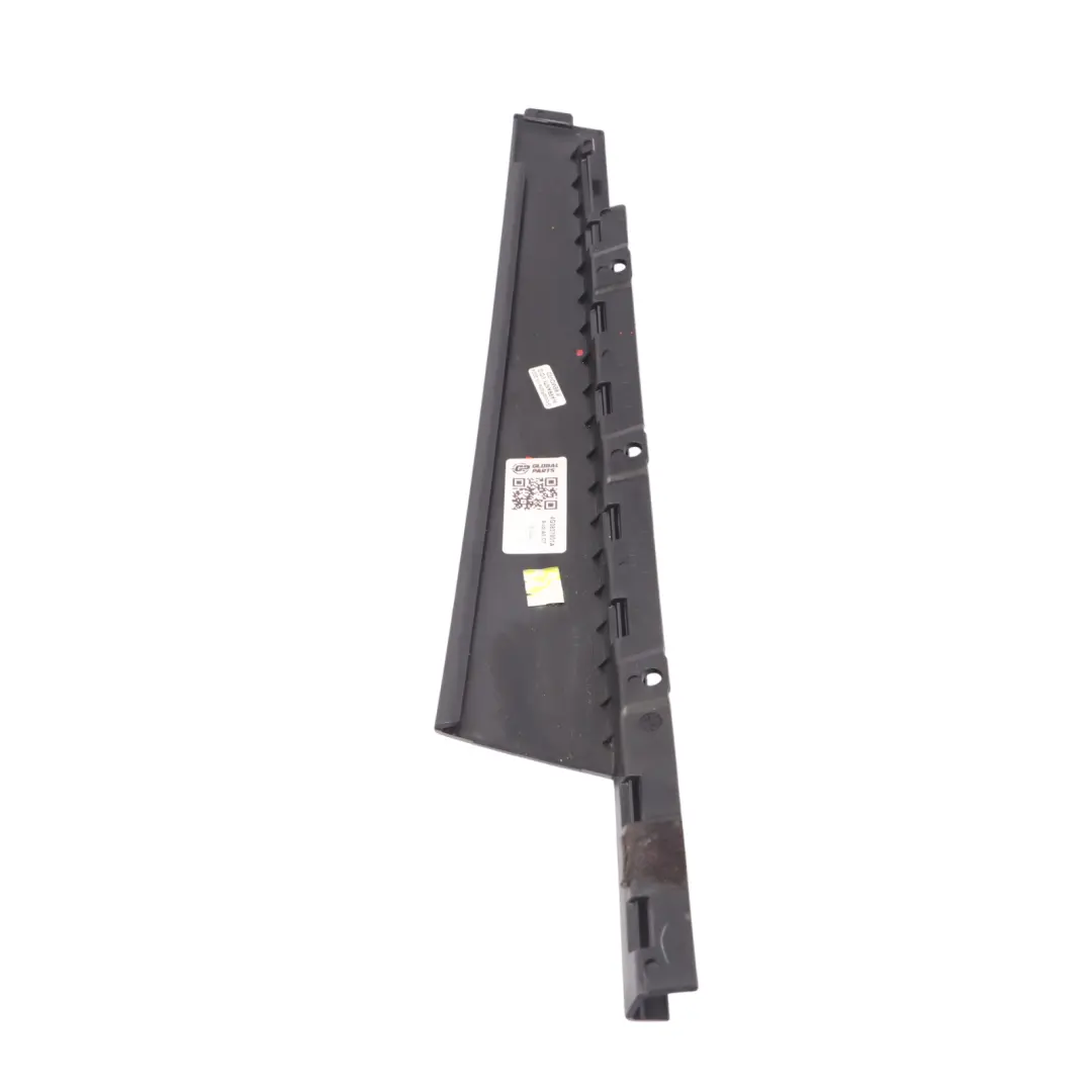 Audi A6 C7 Garniture avant Colonne B Cache montant extérieur gauche - SKU 4G0837901A - Numéro de pièce 4G0837901A