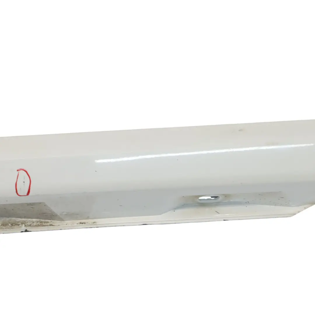 Faldón Lateral Izquierdo Panel Cubre umbral Ibis Blanco - Y9C para Audi A6 4G con número de pieza 4G0853855F Audi A6 4G Faldón Lateral Izquierdo Panel Cubre umbral Ibis Blanco - Y9C - SKU 4G0853855F-IWH - Número de pieza 4G0853855F