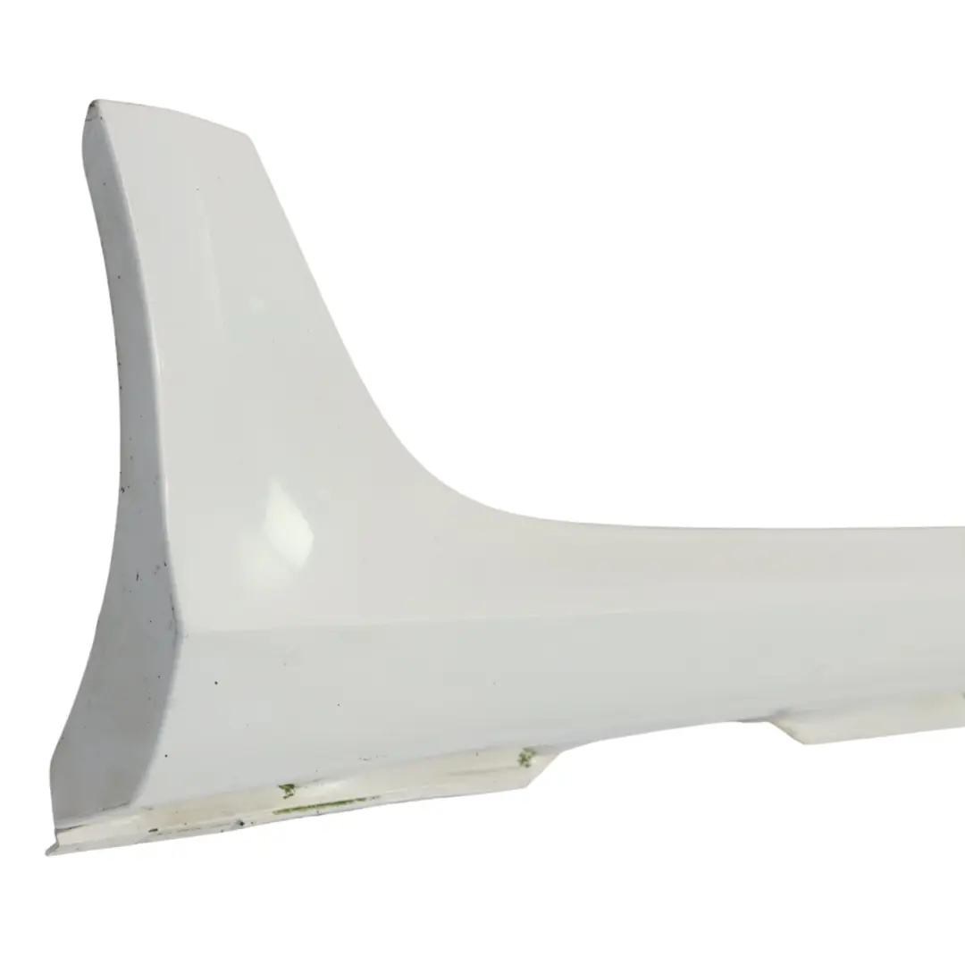 Minigonna laterale destra davanzale Pannello Ibis White - Y9C per Audi A6 4G con numero di parte 4G0853856F Audi A6 4G Minigonna laterale destra davanzale Pannello Ibis White - Y9C - SKU 4G0853856F-IWH - Numero di parte 4G0853856F