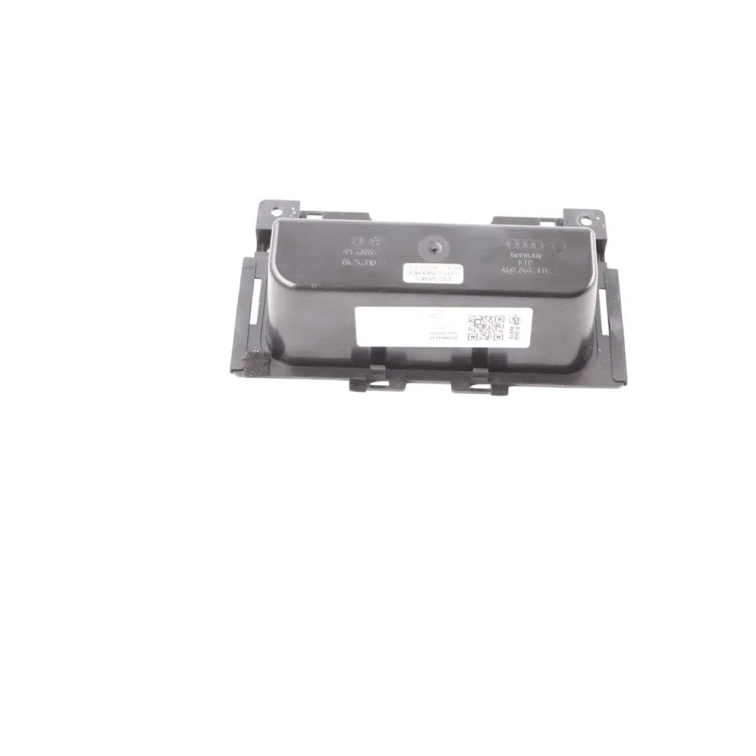Vaschetta portaoggetti per console centrale anteriore per Audi A6 C7 con numero di parte 4G0864131 Audi A6 C7 Vaschetta portaoggetti per console centrale anteriore - SKU 4G0864131 - Numero di parte 4G0864131