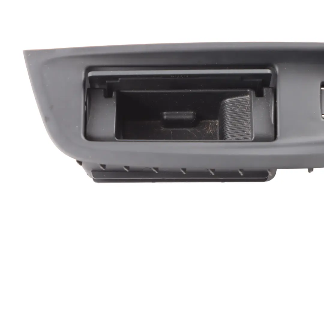 Trasero Puerta Tirador Embellecedor Panel Izquierdo para Audi A6 C7 con número de pieza 4G0867371 Audi A6 C7 Trasero Puerta Tirador Embellecedor Panel Izquierdo - SKU 4G0867371 - Número de pieza 4G0867371