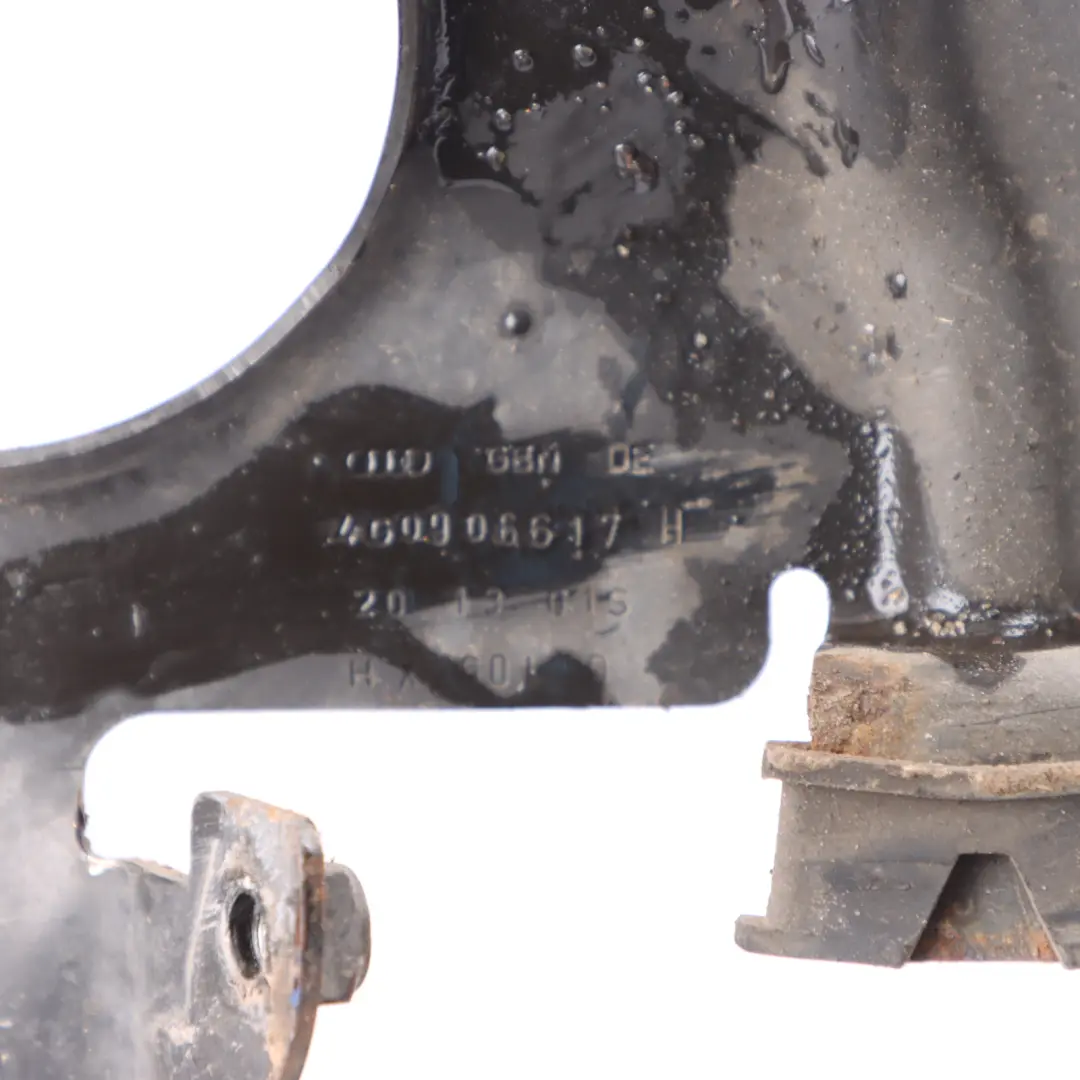 Secondary Air Pump Bracket Mount Holder to Audi RS6 C7 AMG with Part number 4G0906617H Audi RS6 C7 AMG Secondary Air Pump Bracket Mount Holder - SKU 4G0906617H - Part number 4G0906617H