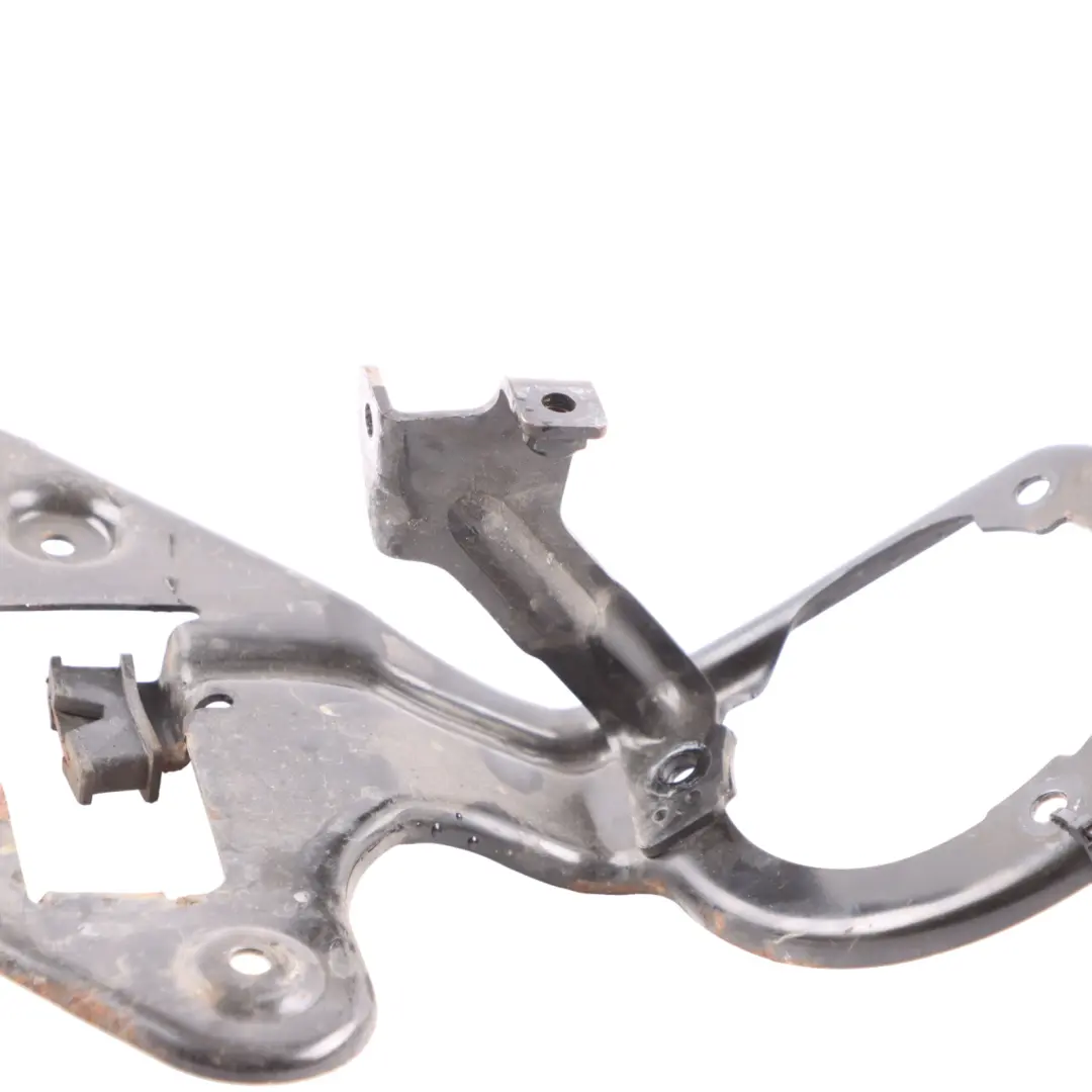 Secondary Air Pump Bracket Mount Holder to Audi RS6 C7 AMG with Part number 4G0906617H Audi RS6 C7 AMG Secondary Air Pump Bracket Mount Holder - SKU 4G0906617H - Part number 4G0906617H