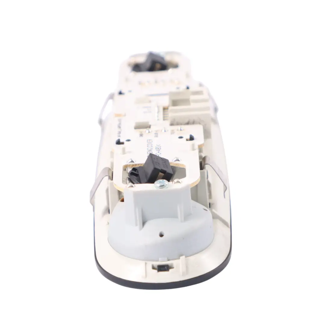 Audi A6 C7 Intérieur Feu de toit arrière Lampe de lecture - SKU 4G0947111 - Numéro de pièce 4G0947111