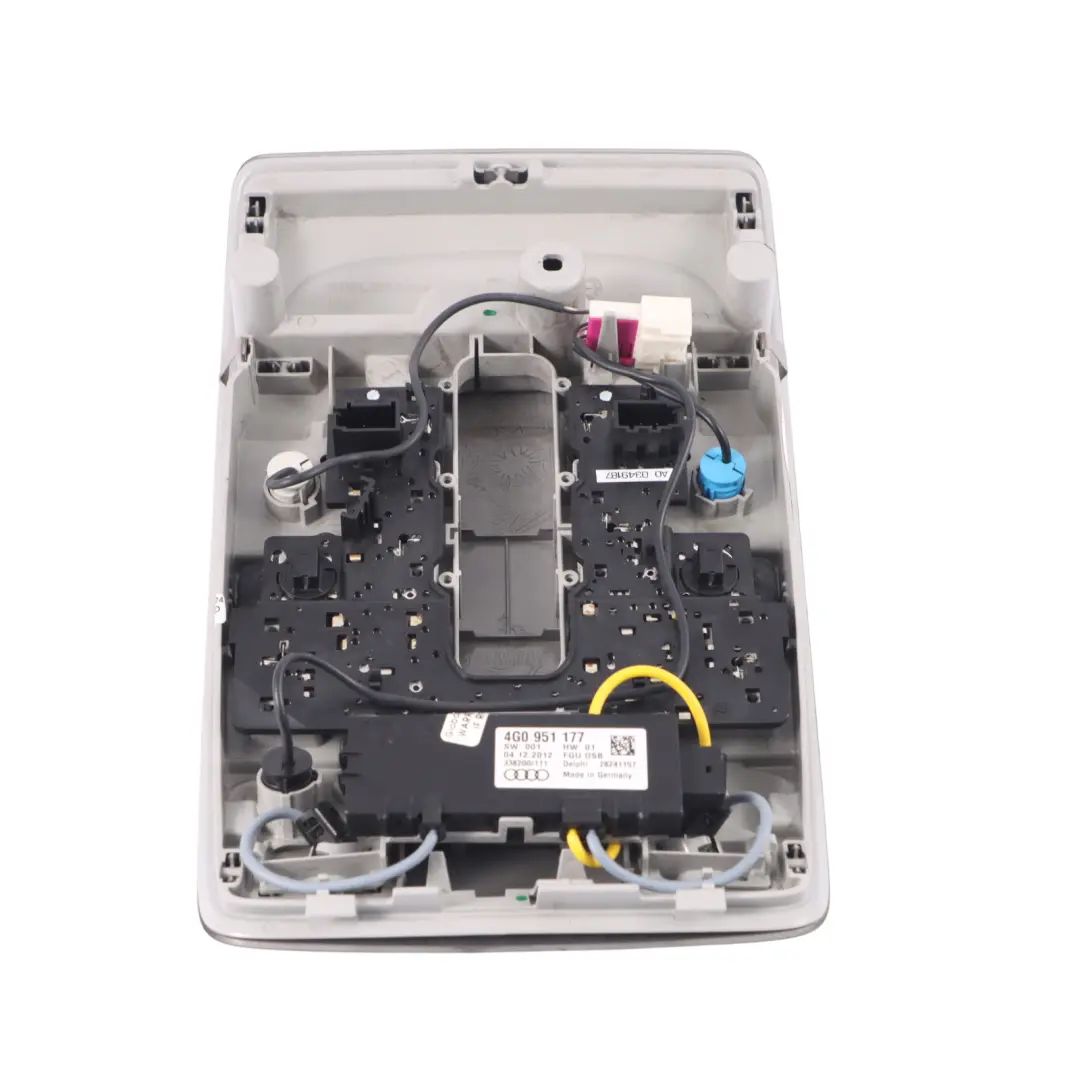 Audi A6 C7 Interior Panel de Luz de Techo Negro Luz Lectura Delantera - SKU 4G0947135 - Número de pieza 4G0947135