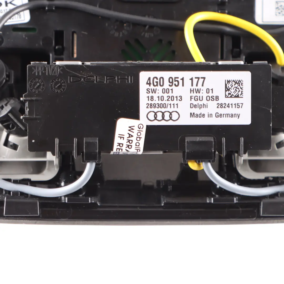 Lampka Oświetlenie Wnętrza Podsufitki Czarna do Audi RS6 C7 o numerze 4G0947135B Audi RS6 C7 Lampka Oświetlenie Wnętrza Podsufitki Czarna - SKU 4G0947135B - Numer Części 4G0947135B