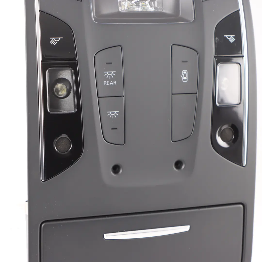 Lampka Oświetlenie Wnętrza Podsufitki Czarna do Audi RS6 C7 o numerze 4G0947135B Audi RS6 C7 Lampka Oświetlenie Wnętrza Podsufitki Czarna - SKU 4G0947135B - Numer Części 4G0947135B