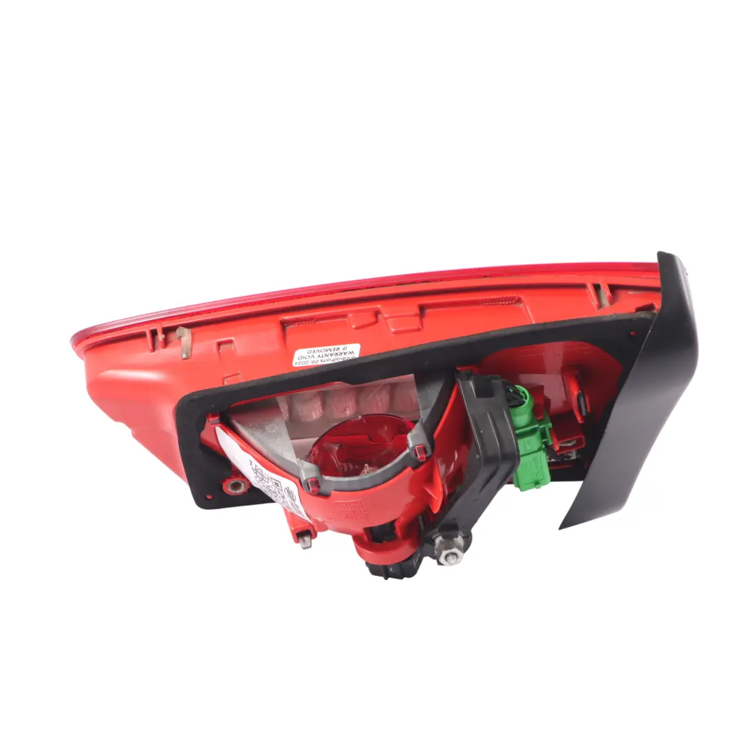 Rücklicht LED Innen Leuchte Links für Audi A6 C7 mit Teilenummer 4G5945093A Audi A6 C7 Rücklicht LED Innen Leuchte Links - SKU 4G5945093A - Teilenummer 4G5945093A