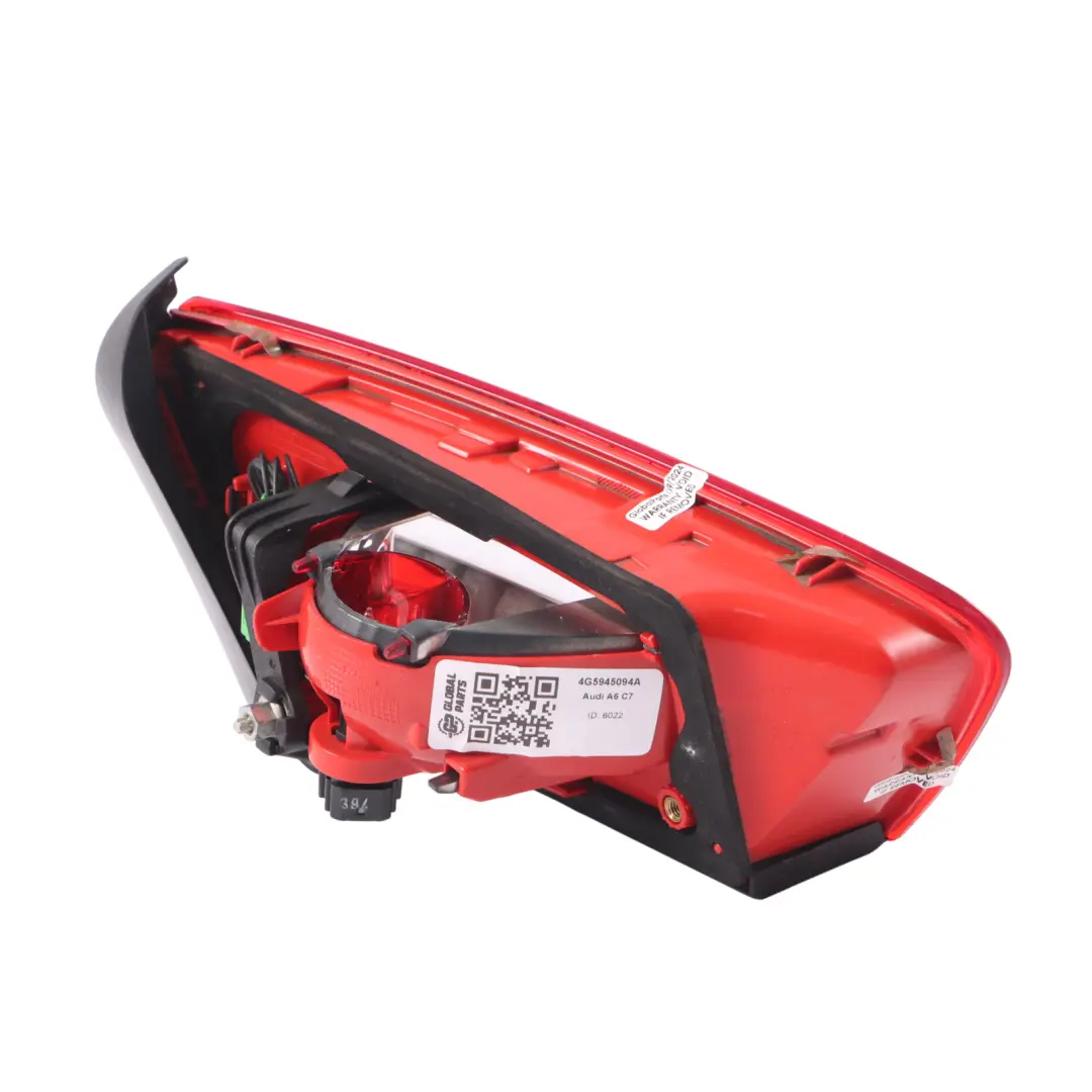 Światło Lampa Klapa Bagażnika Prawy Tył do Audi A6 C7 o numerze 4G5945094A Audi A6 C7 Światło Lampa Klapa Bagażnika Prawy Tył - SKU 4G5945094A - Numer Części 4G5945094A