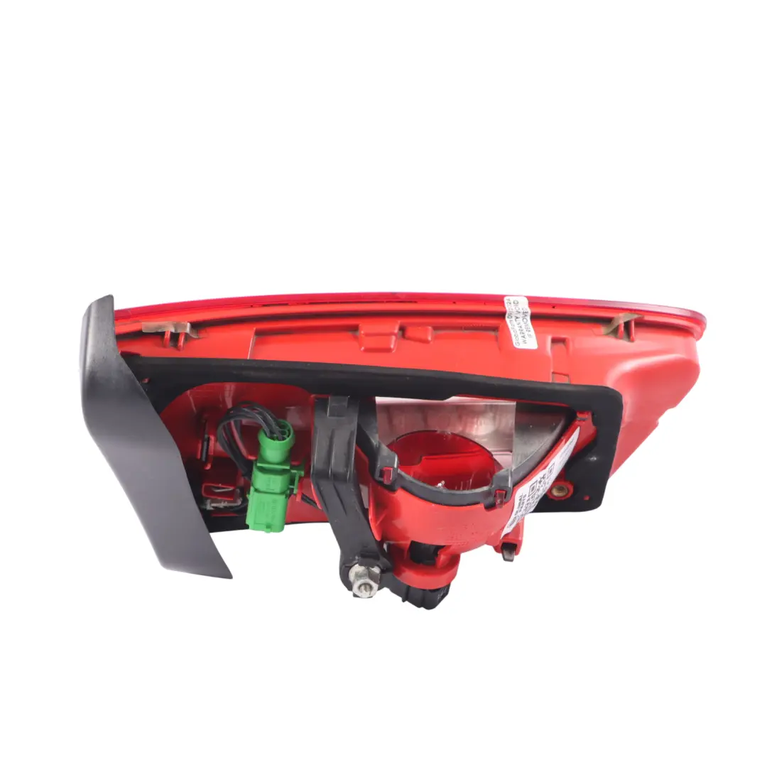 Feu arrière LED intérieur droit O pour Audi A6 C7 à propos du numéro de pièce 4G5945094A Audi A6 C7 Feu arrière LED intérieur droit O - SKU 4G5945094A - Numéro de pièce 4G5945094A