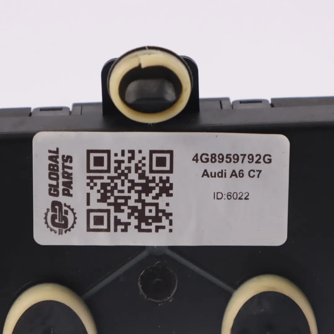 Module commande verrouillage porte avant gauche ECU 4F0959792T pour Audi A6 C7 à propos du numéro de pièce 4G8959792G Audi A6 C7 Module commande verrouillage porte avant gauche ECU 4F0959792T - SKU 4G8959792G - Numéro de pièce 4G8959792G