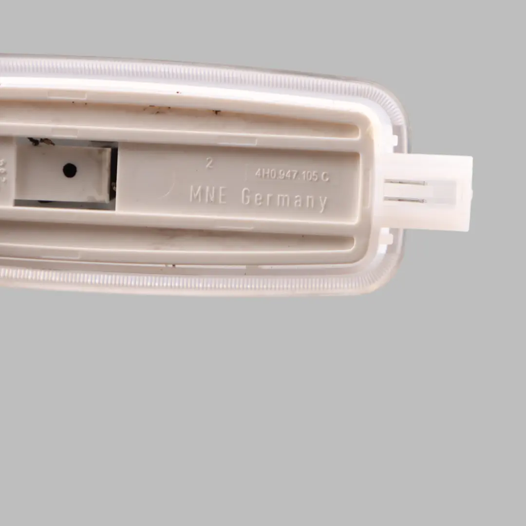 Techo Luz Lámpara Parasoles Izquierda Derecha para Audi RS6 C7 con número de pieza 4H0947105C Audi RS6 C7 Techo Luz Lámpara Parasoles Izquierda Derecha - SKU 4H0947105C - Número de pieza 4H0947105C