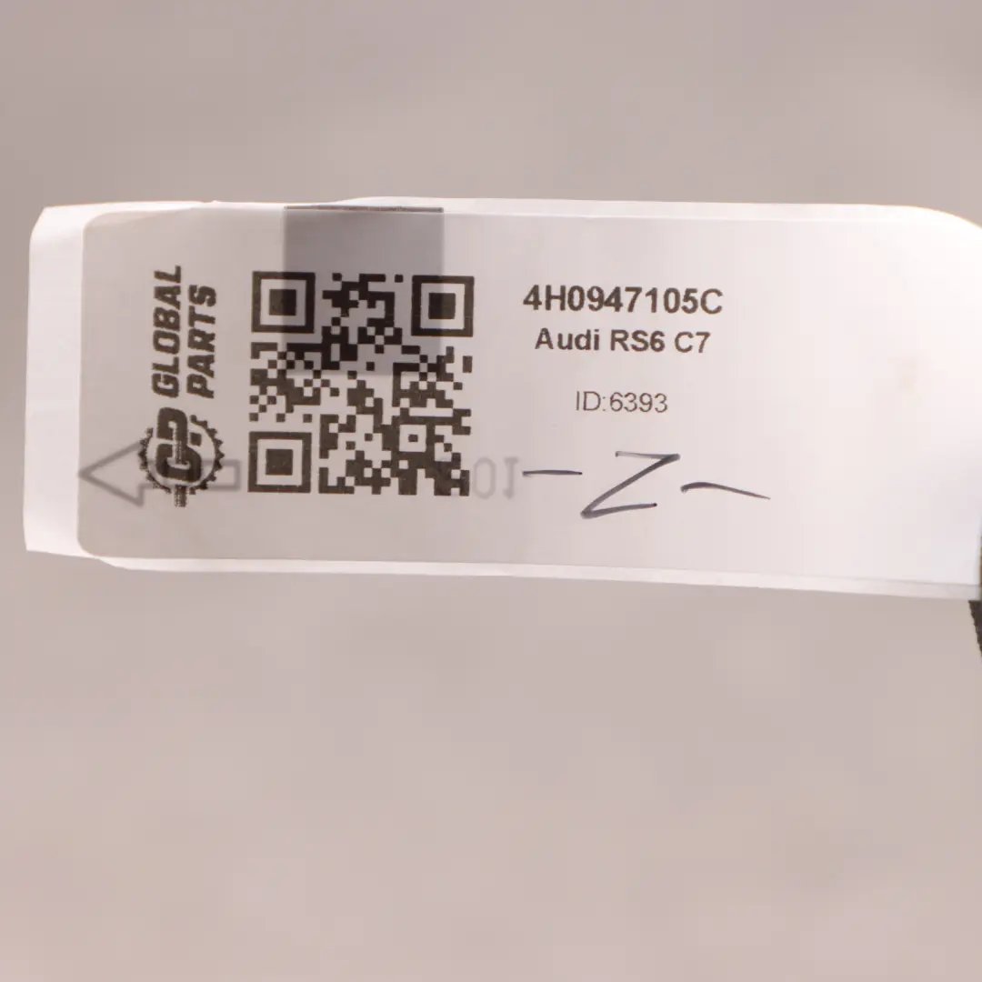 Lampka Podsufitki Oświetlenie LED Kabiny Lewa Prawa do Audi RS6 C7 o numerze 4H0947105C Audi RS6 C7 Lampka Podsufitki Oświetlenie LED Kabiny Lewa Prawa - SKU 4H0947105C - Numer Części 4H0947105C