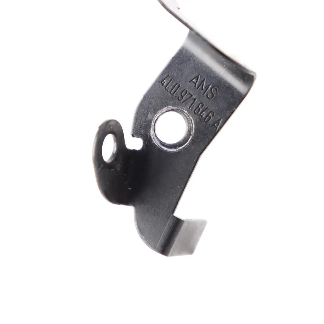 Boot Trunk Lid Holder Tailgate Wiring Loom Bracket to Audi Q7 4L with Part number 4L0971846A Audi Q7 4L Boot Trunk Lid Holder Tailgate Wiring Loom Bracket - SKU 4L0971846A - Part number 4L0971846A