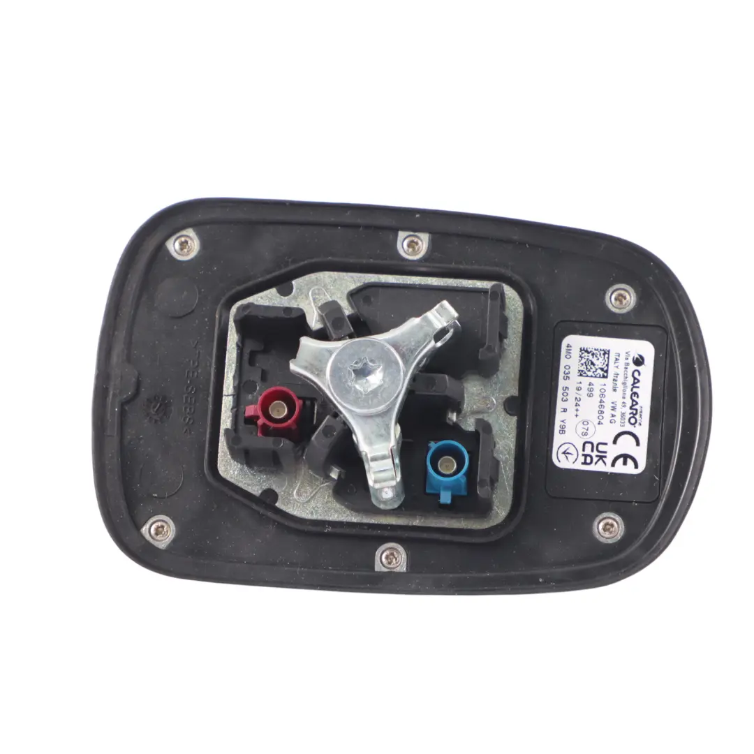 Antenna A Pinna Di Squalo Sul Tetto DAB Nero per Audi Q2 GA con numero di parte 4M0035503R Audi Q2 GA Antenna A Pinna Di Squalo Sul Tetto DAB Nero - SKU 4M0035503R - Numero di parte 4M0035503R