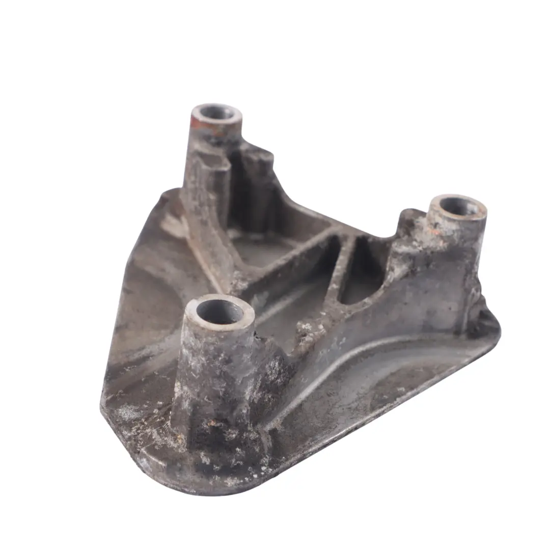  Jaguar XF X250 3.0 AJV6D TDV6 Auxiliary Belt Pulley Bracket Mount - SKU 4R8Q-8680-CB - Part number 4R8Q-8680-CB