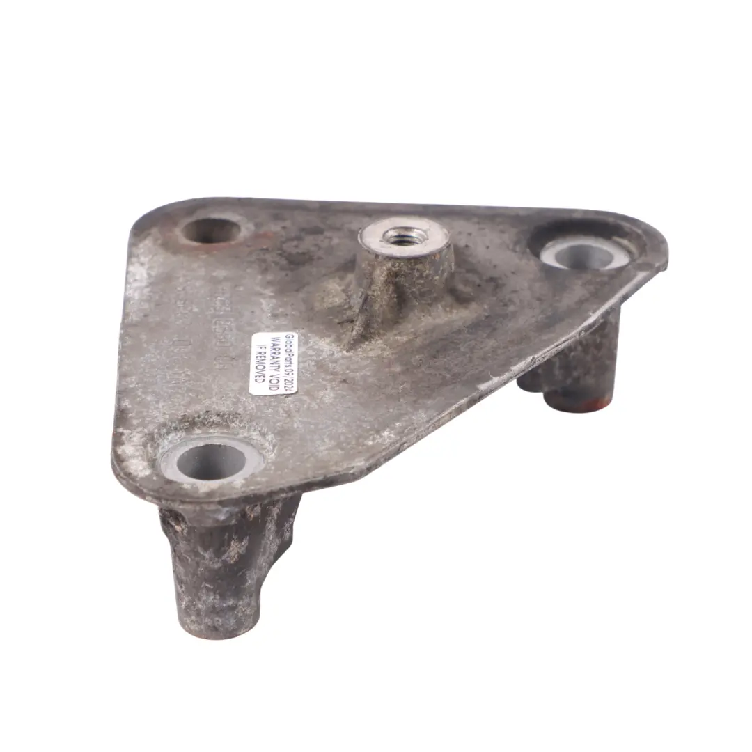 Jaguar XF X250 3.0 AJV6D TDV6 Auxiliary Belt Pulley Bracket Mount - SKU 4R8Q-8680-CB - Part number 4R8Q-8680-CB