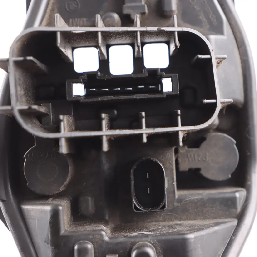 Skoda Octavia 5E Rear Bulb Light Lamp Holder Left N/S - SKU 5E5945257 - Part number 5E5945257