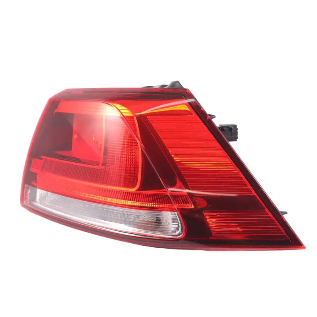 Rücklicht Lampe Außen Rechts für VW Volkswagen Golf 7 mit Teilenummer 5G0945096M VW Volkswagen Golf 7 Rücklicht Lampe Außen Rechts - SKU 5G0945096M - Teilenummer 5G0945096M