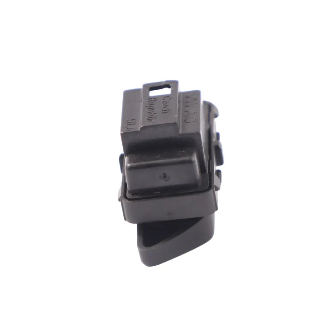 VW Golf 7 Sistema bloccaggio anteriore interruttore lato guida - SKU 5G0962126A - Numero di parte 5G0962126A
