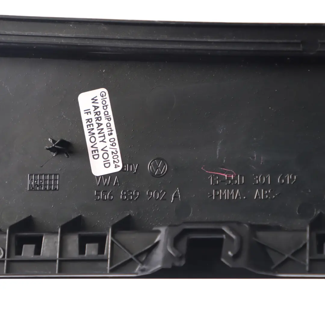 VW Volkswagen Golf 7 5G Embellecedor Pilar Puerta Trasera Derecha - SKU 5G6839902A - Número de pieza 5G6839902A