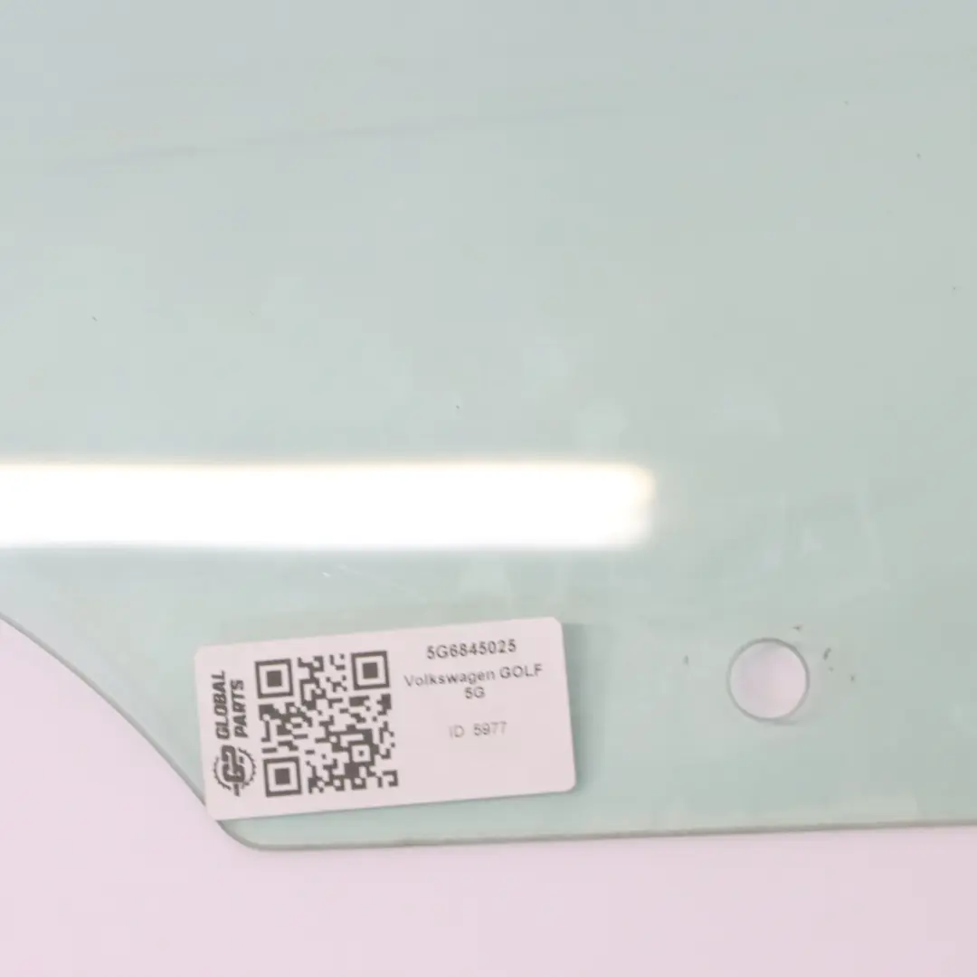 Volkswagen Golf 5G Vetro finestrino posteriore sinistro Verde AS2 - SKU 5G6845025 - Numero di parte 5G6845025