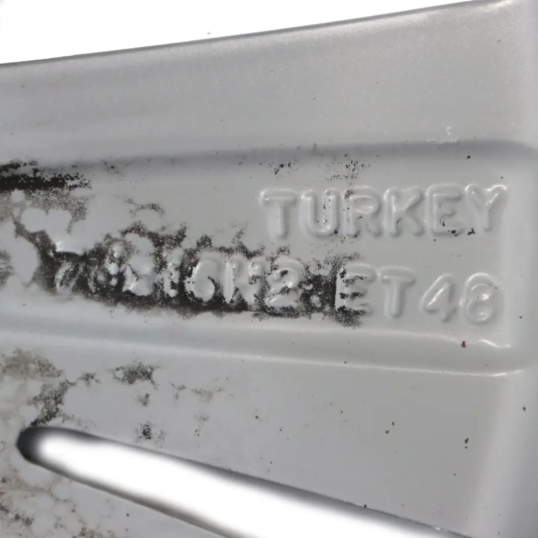 Mk8 Silberne Leicht Metall Felge 16" ET:48 7J für VW Volkswagen Golf mit Teilenummer 5H0601025 VW Volkswagen Golf Mk8 Silberne Leicht Metall Felge 16" ET:48 7J - SKU 5H0601025-2 - Teilenummer 5H0601025