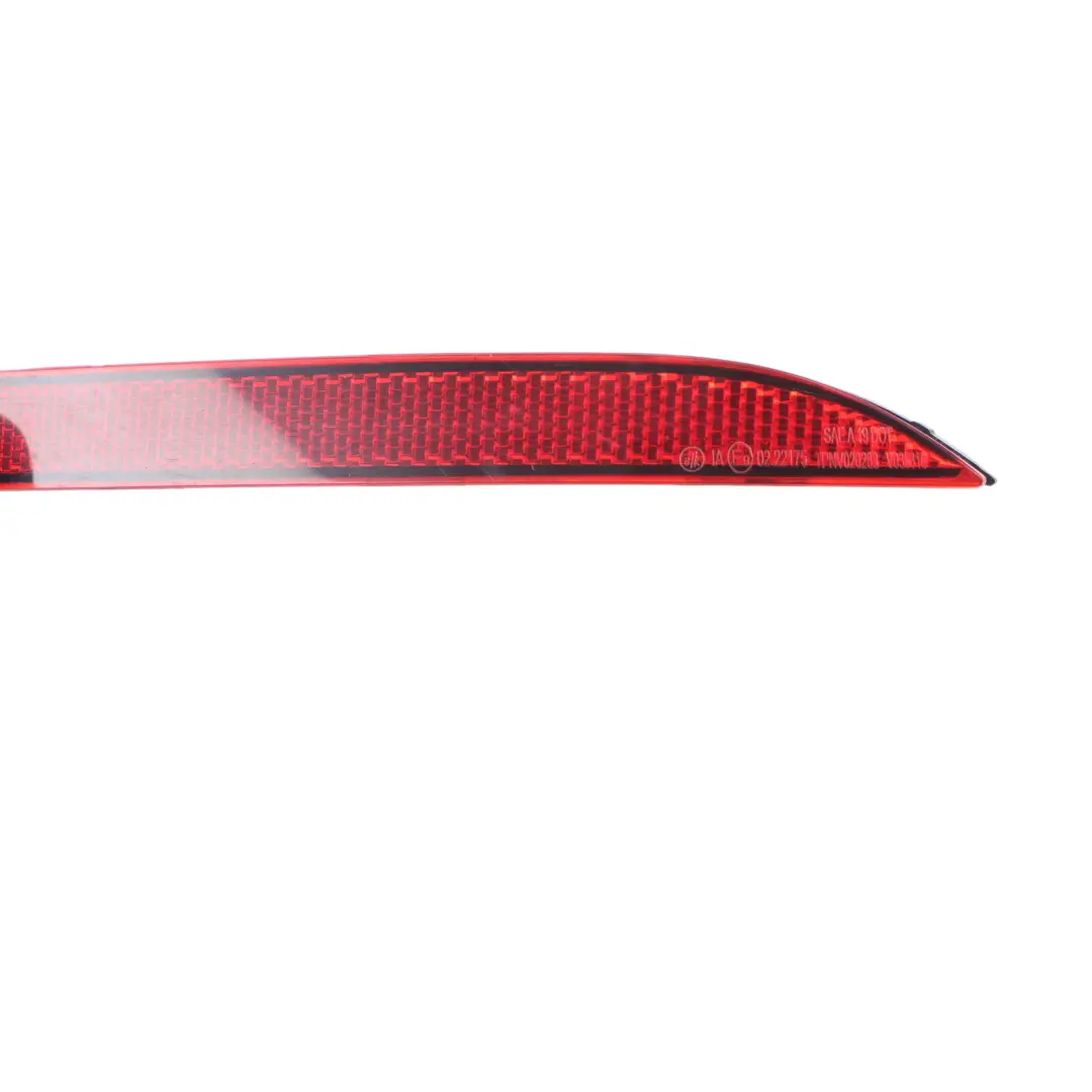 VW Volkswagen Golf 8 Heckstoßstange Reflektor Rot Abdeckung Rechts - SKU 5H0945106 - Teilenummer 5H0945106