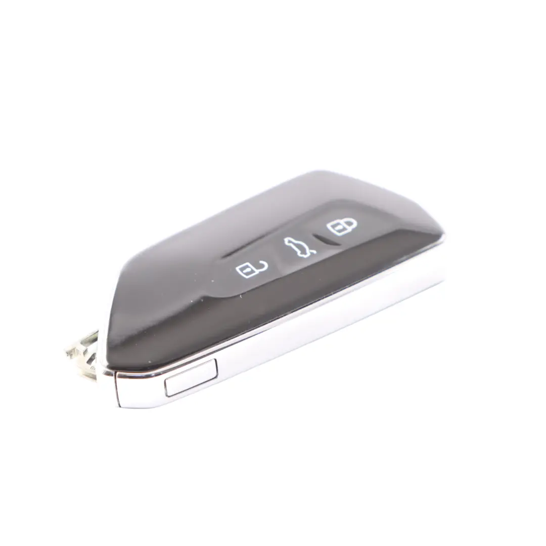 Remote Key Fob 434 MHZ Gloss Black/Chrom to Volkswagen Golf 8 CD1 with Part number 5H0959753BR Volkswagen Golf 8 CD1 Remote Key Fob 434 MHZ Gloss Black/Chrom - SKU 5H0959753BR - Part number 5H0959753BR