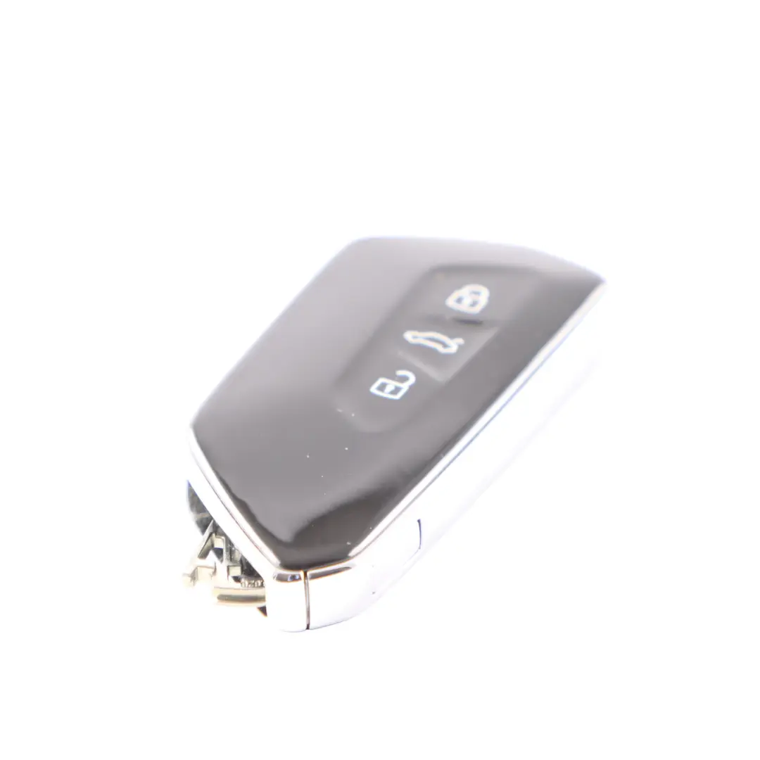 Remote Key Fob 434 MHZ Gloss Black/Chrom to Volkswagen Golf 8 CD1 with Part number 5H0959753BR Volkswagen Golf 8 CD1 Remote Key Fob 434 MHZ Gloss Black/Chrom - SKU 5H0959753BR - Part number 5H0959753BR