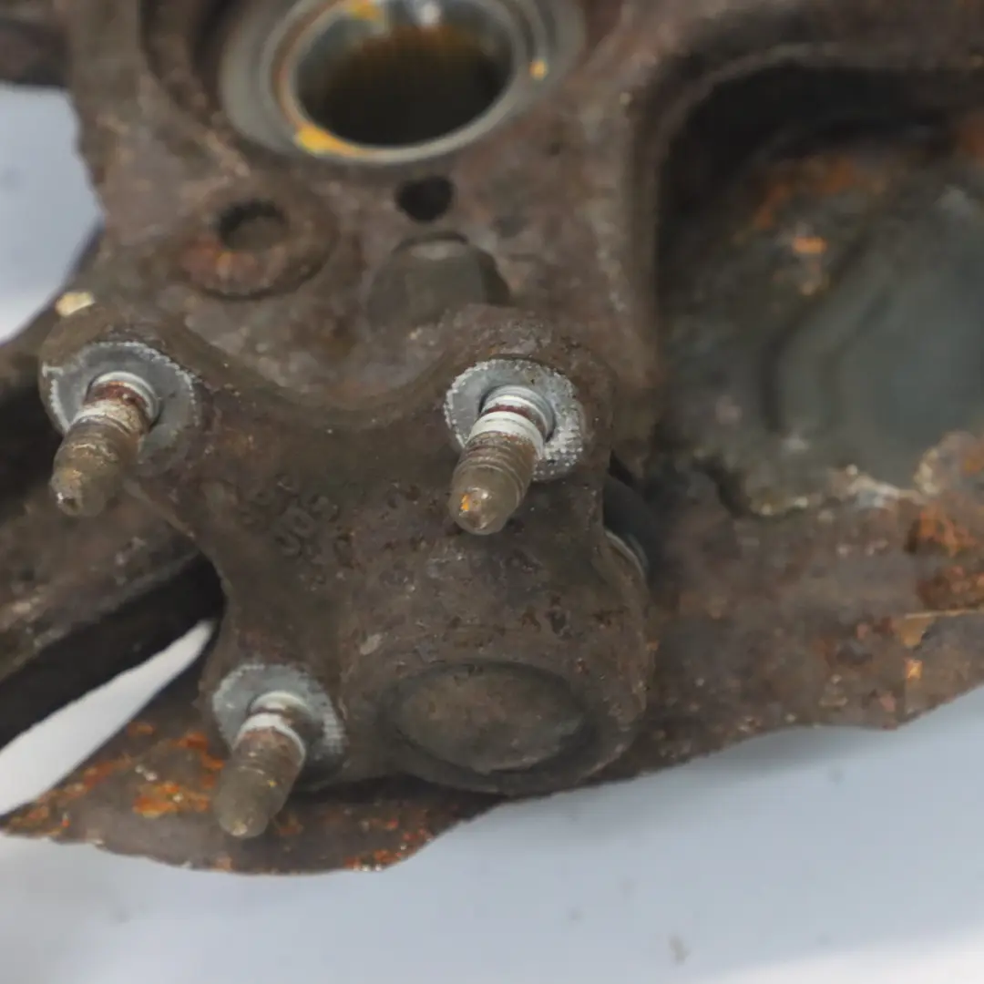 Volkswagen Golf 7 Radnabenträger vorne rechts Aufhängung - SKU 5Q0407256P - Teilenummer 5Q0407256P