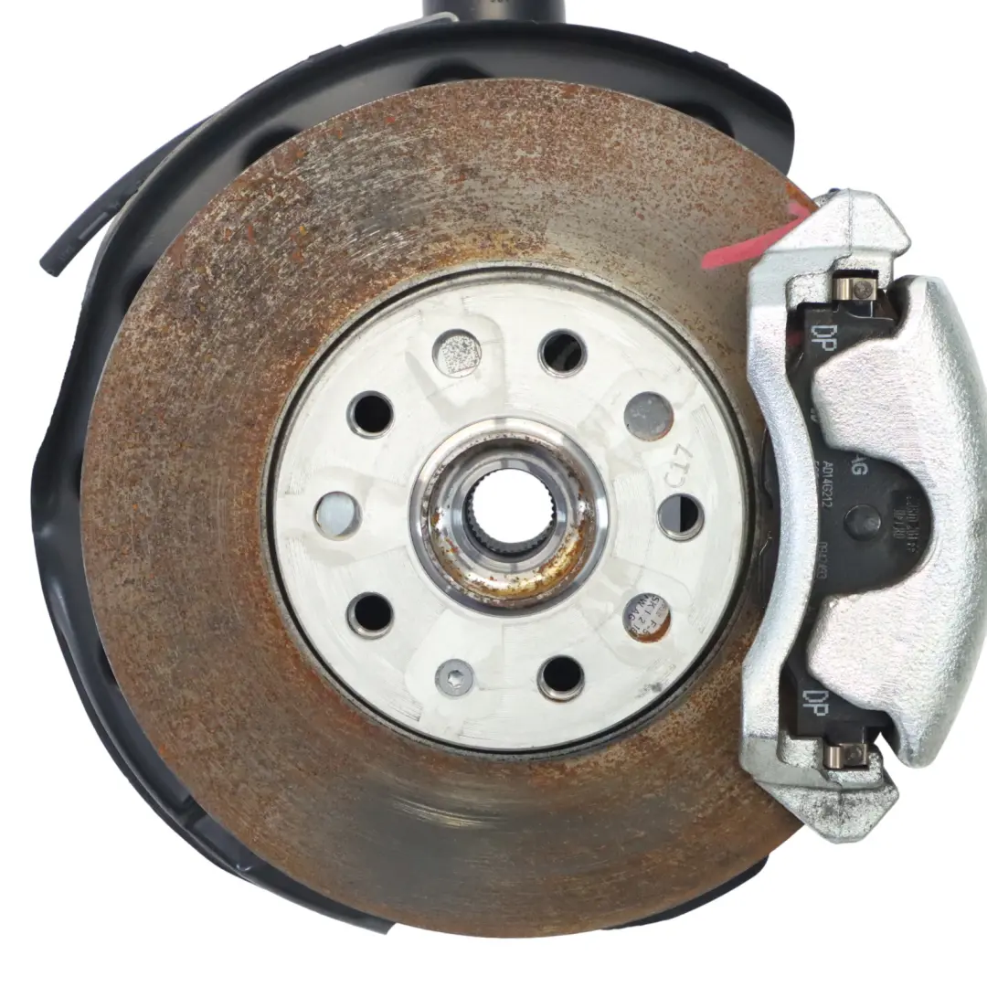 Audi Q2 GA 1.5 TSI Pata de Suspensión Delantera Derecha Muelle Puntal Soporte - SKU 5Q0413031KA-2 - Número de pieza 5Q0413031KA