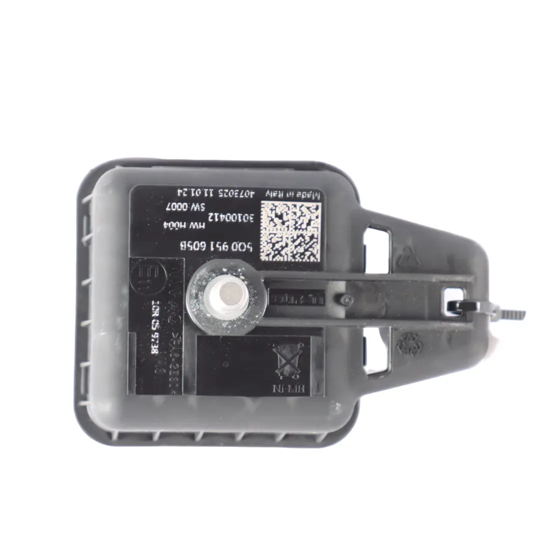 Mk8 Anti Theft Alarm Siren to Audi Seat Skoda Volkswagen Golf with Part number 5Q0951605B Audi Seat Skoda Volkswagen Golf Mk8 Anti Theft Alarm Siren - SKU 5Q0951605B - Part number 5Q0951605B