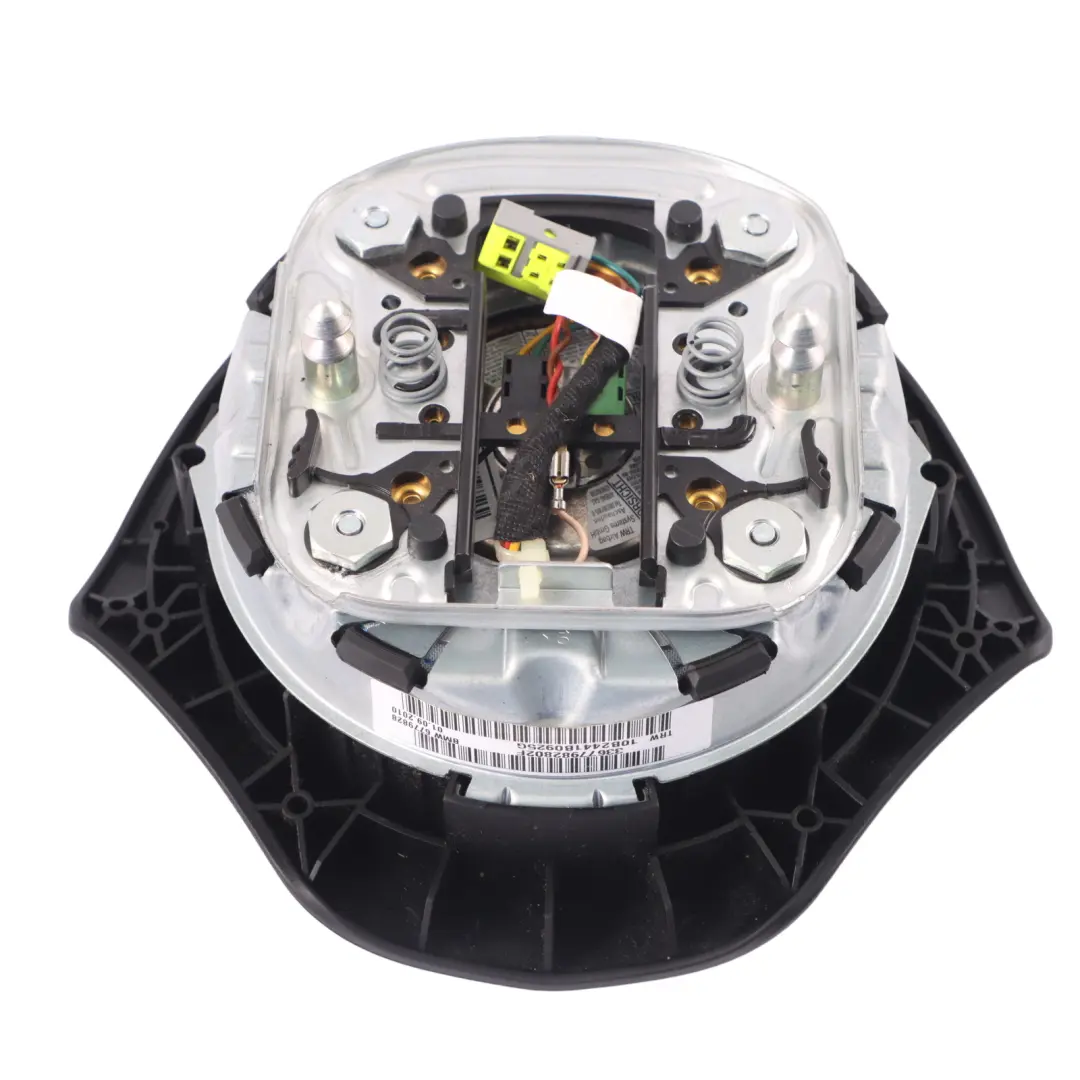 Poduszka Powietrzna Kierownicy Airbag Kierowcy 6763080 do BMW E81 E82 E87 o numerze 6779828 BMW E81 E82 E87 Poduszka Powietrzna Kierownicy Airbag Kierowcy 6763080 - SKU 6763080-2 - Numer Części 6779828