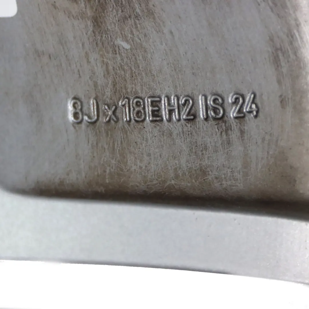 Jantes Alu Alliage 18" Rayons Doubles 174 8J ET:24 pour BMW E65 E66 à propos du numéro de pièce 6767827 BMW E65 E66 Jantes Alu Alliage 18" Rayons Doubles 174 8J ET:24 - SKU 6767827-1 - Numéro de pièce 6767827