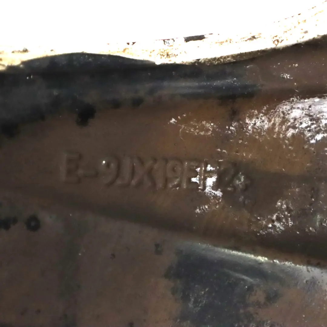 Alloy Rim 19" Star Spoke 213 ET:48 9J to BMW X5 E70 Rear Wheel with Part number 6772247 BMW X5 E70 Rear Wheel Alloy Rim 19" Star Spoke 213 ET:48 9J - SKU 6772247-4 - Part number 6772247