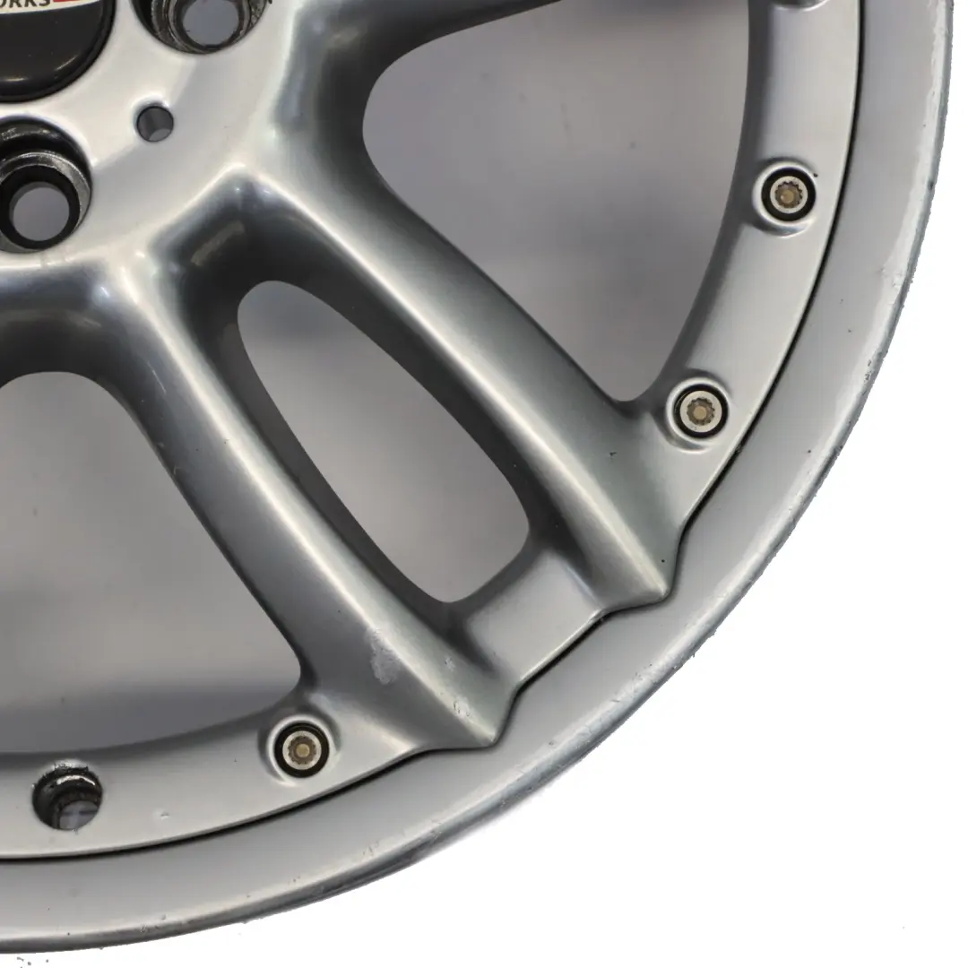 Gris Llanta de aleación ligera 18" 7J ET:52 Doble radio para Mini R56 con número de pieza 6777357 Mini R56 Gris Llanta de aleación ligera 18" 7J ET:52 Doble radio - SKU 6777357-1 - Número de pieza 6777357