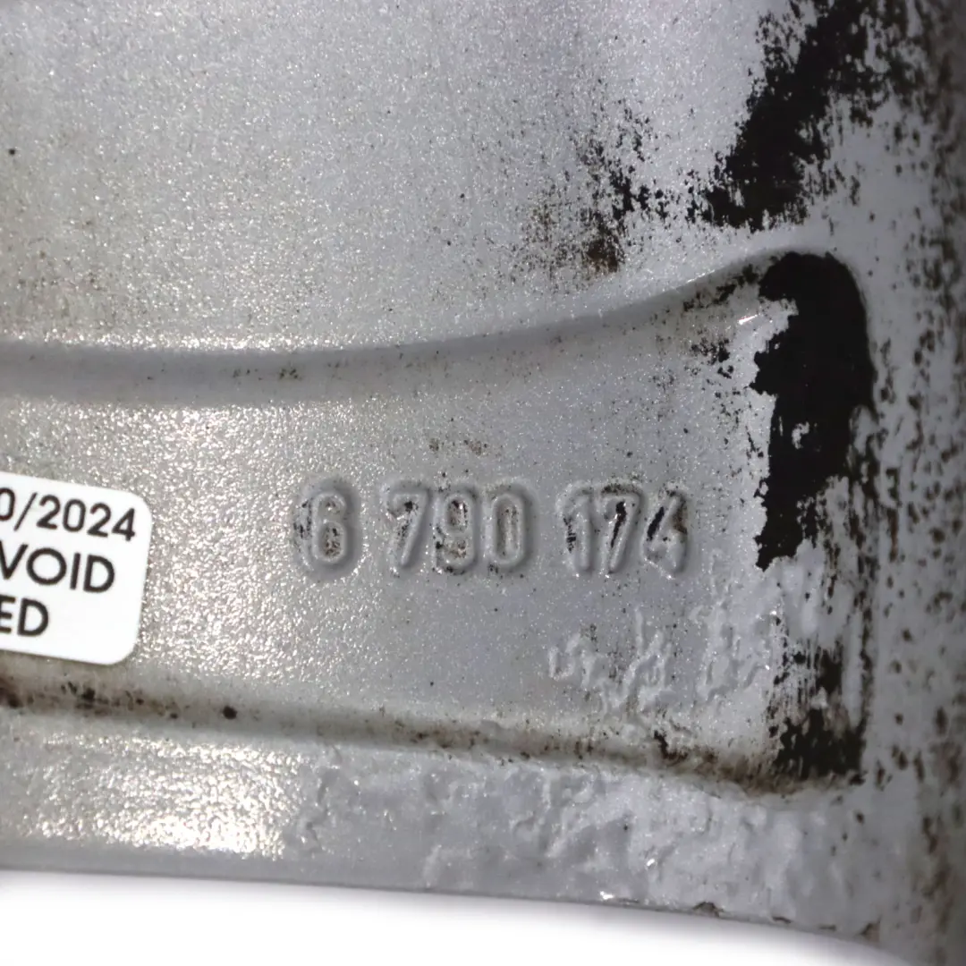 Silber Leichtmetallrad Felge 18" 8J ET:30 Turbine Styling 329 für BMW F10 mit Teilenummer 6790174 BMW F10 Silber Leichtmetallrad Felge 18" 8J ET:30 Turbine Styling 329 - SKU 6790174-2 - Teilenummer 6790174