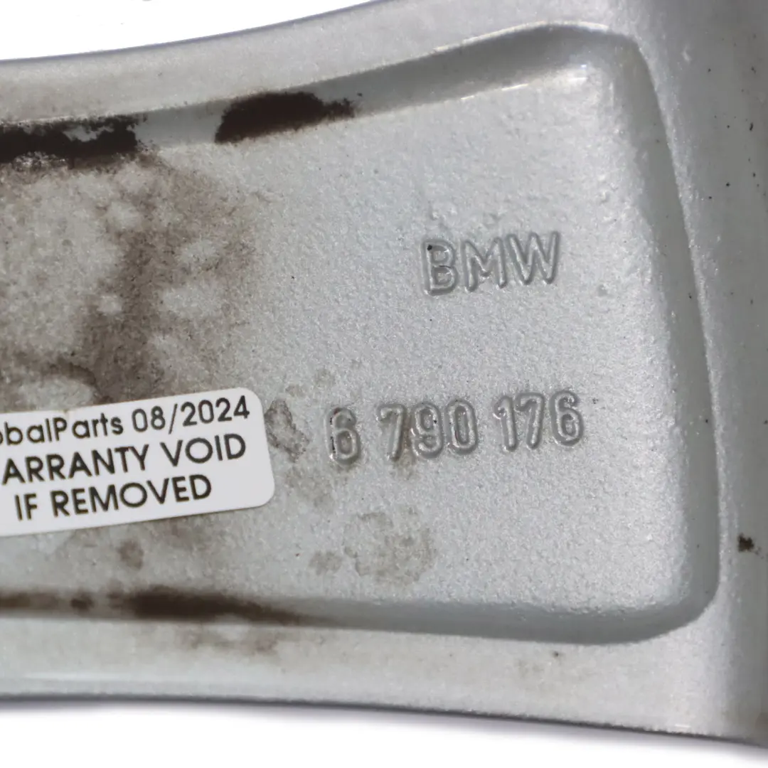 Argento Cerchio in Lega Star Spoke 330 8J 18" ET:30 per BMW F10 F11 F12 con numero di parte 6790176 BMW F10 F11 F12 Argento Cerchio in Lega Star Spoke 330 8J 18" ET:30 - SKU 6790176-1 - Numero di parte 6790176