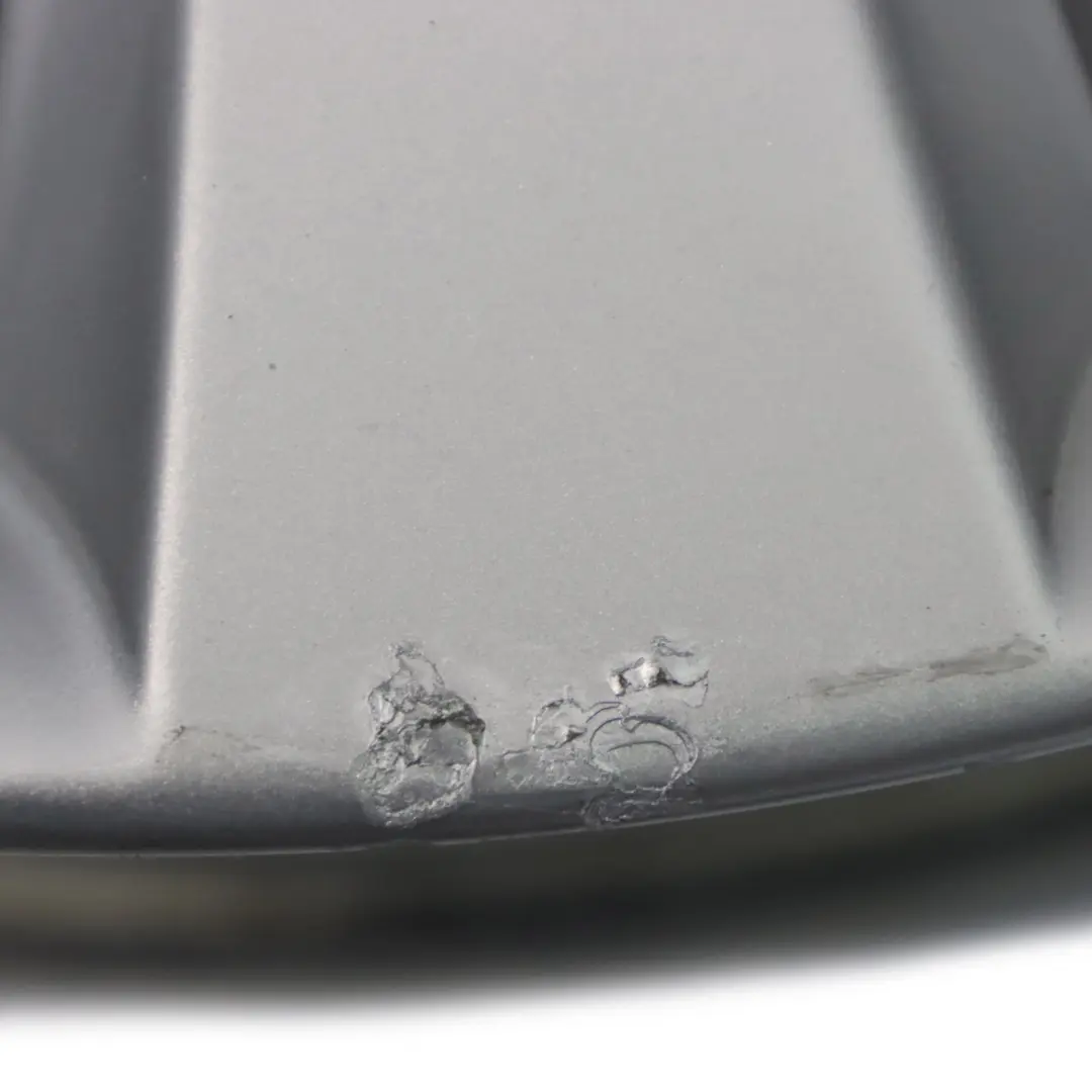 Jante en alliage argentée rayons étoile 330 8J 18" ET:30 pour BMW F10 F11 F12 à propos du numéro de pièce 6790176 BMW F10 F11 F12 Jante en alliage argentée rayons étoile 330 8J 18" ET:30 - SKU 6790176-1 - Numéro de pièce 6790176