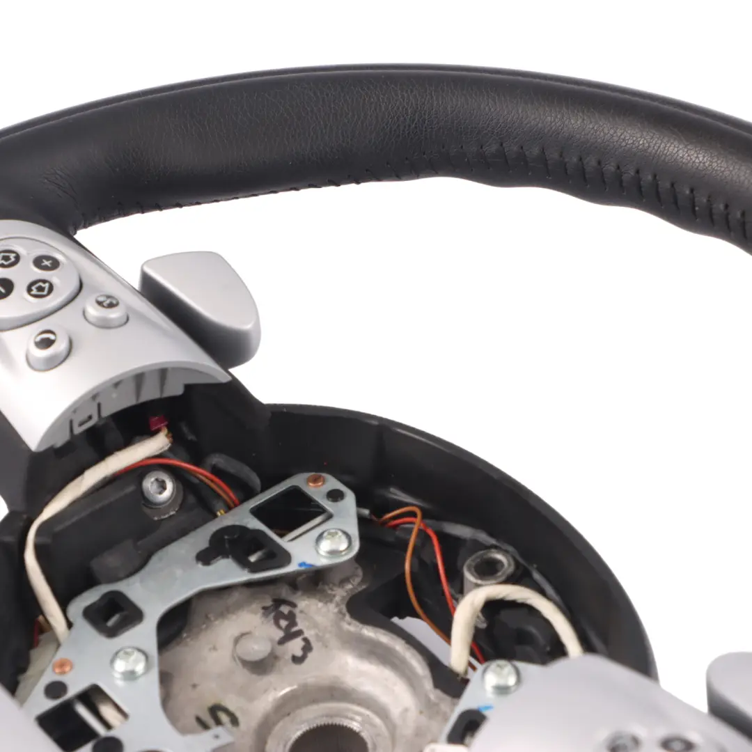 Volant sport cuir multifonctions avec palettes changement pour Mini Cooper One R56 à propos du numéro de pièce 6794625 Mini Cooper One R56 Volant sport cuir multifonctions avec palettes changement - SKU 6794625-3 - Numéro de pièce 6794625