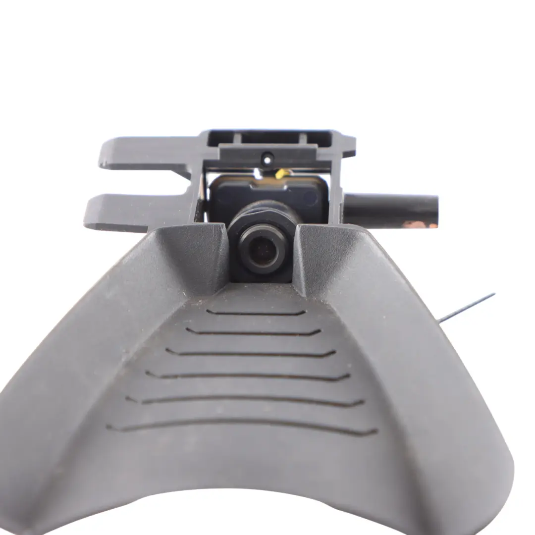 Caméra Assistance Voie KAFAS Avant Cabriolet pour BMW F33 à propos du numéro de pièce 6822687 BMW F33 Caméra Assistance Voie KAFAS Avant Cabriolet - SKU 6822687 - Numéro de pièce 6822687